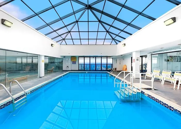 Holiday home Affordable With Furnished Balcony Water Views & Pools *